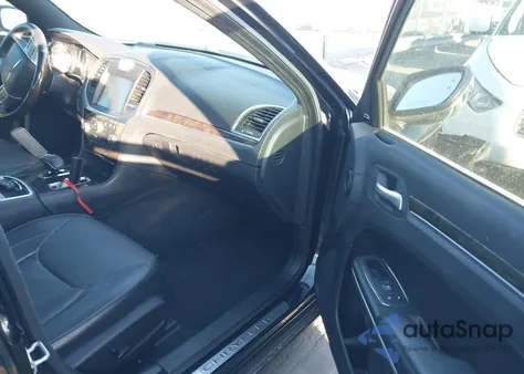 2013 Chrysler 300C from USA, damaged, VIN 2C3CCAEG4DH630318